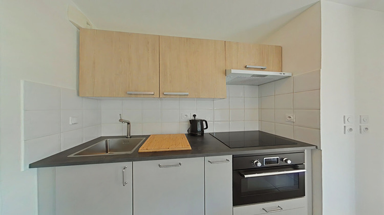 Ma-Cabane - Location Appartement MEYZIEU, 43 m²