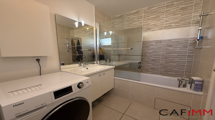 Ma-Cabane - Location Appartement MEYZIEU, 60 m²