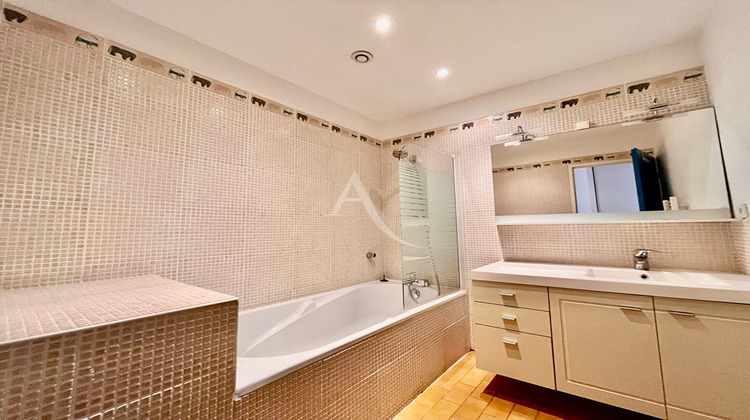 Ma-Cabane - Location Appartement MEZE, 103 m²