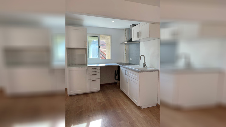 Ma-Cabane - Location Appartement MEZE, 38 m²