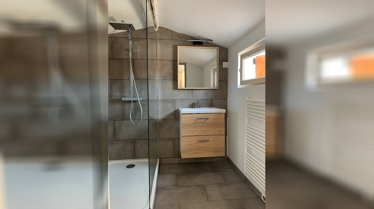 Ma-Cabane - Location Appartement MEZE, 38 m²