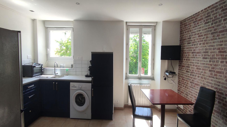 Ma-Cabane - Location Appartement MEZEL, 28 m²