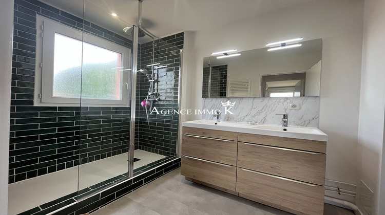 Ma-Cabane - Location Appartement MIGNALOUX-BEAUVOIR, 63 m²