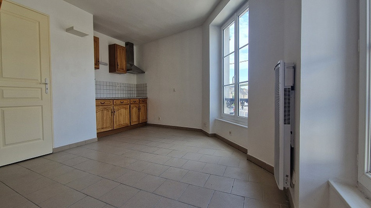 Ma-Cabane - Location Appartement MILLY-LA-FORET, 32 m²