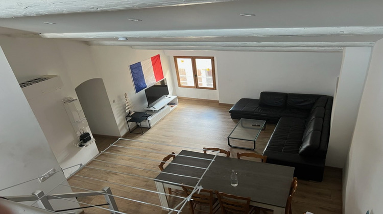 Ma-Cabane - Location Appartement Mirabeau, 80 m²