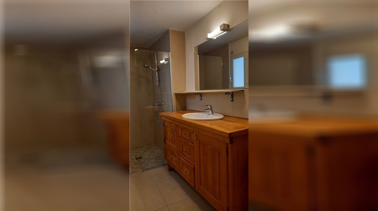 Ma-Cabane - Location Appartement Mirabel-aux-Baronnies, 59 m²
