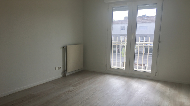 Ma-Cabane - Location Appartement Miramas, 104 m²