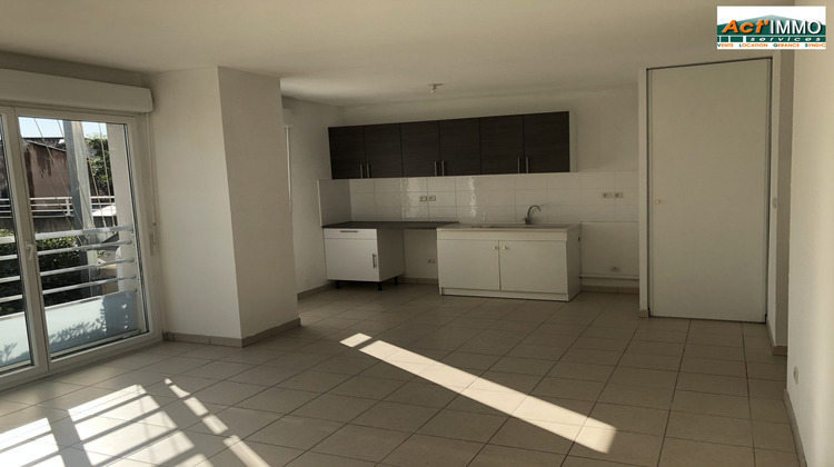 Ma-Cabane - Location Appartement MIRAMAS, 62 m²