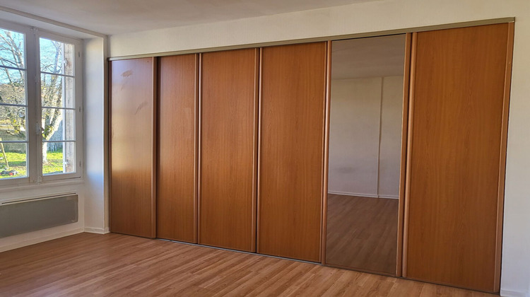 Ma-Cabane - Location Appartement Mirambeau, 50 m²