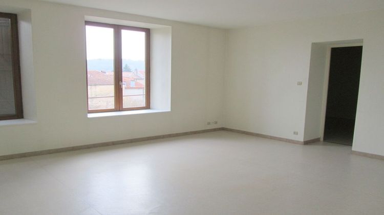 Ma-Cabane - Location Appartement Mirecourt, 58 m²