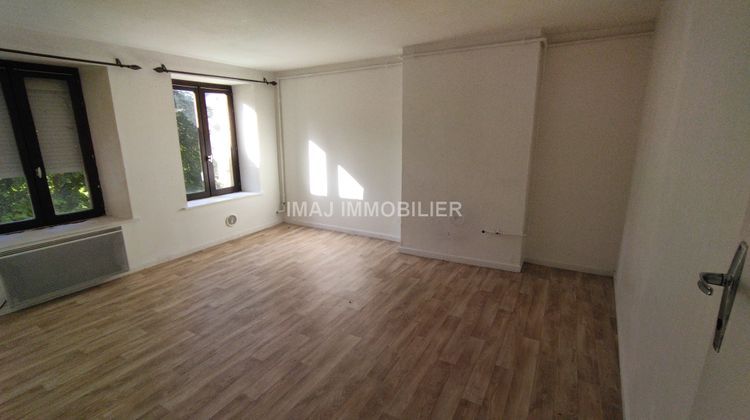 Ma-Cabane - Location Appartement Mirecourt, 57 m²