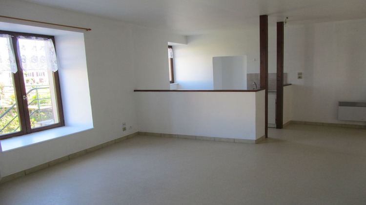 Ma-Cabane - Location Appartement Mirecourt, 40 m²