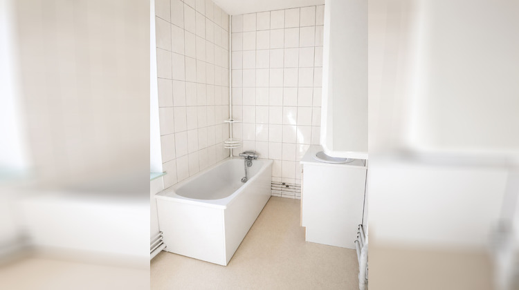Ma-Cabane - Location Appartement MIRECOURT, 55 m²