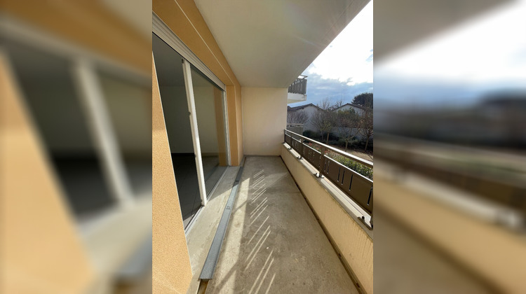 Ma-Cabane - Location Appartement MIRIBEL, 86 m²