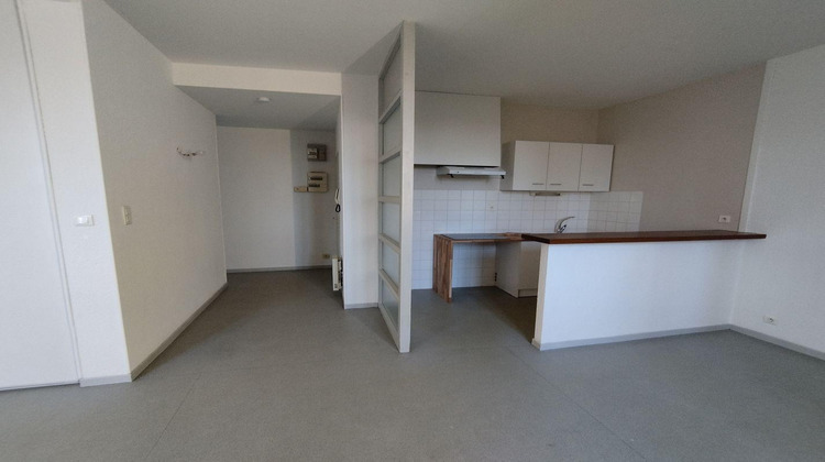 Ma-Cabane - Location Appartement MOLIERES, 67 m²