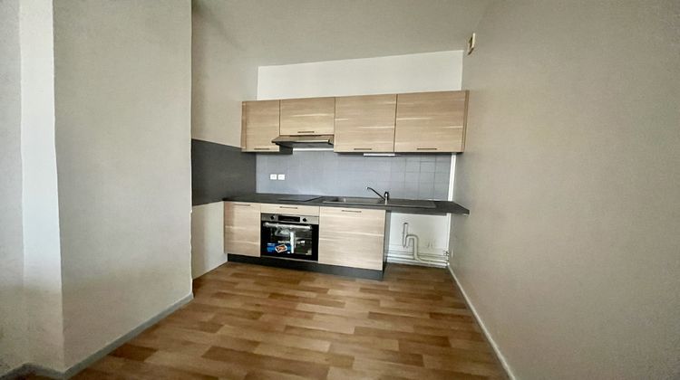 Ma-Cabane - Location Appartement MONCLAR, 35 m²