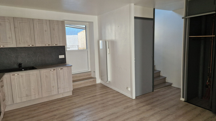 Ma-Cabane - Location Appartement MONCONTOUR, 90 m²