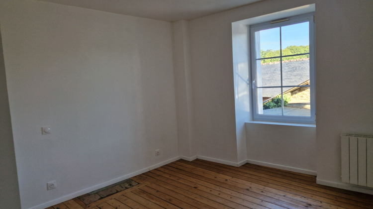 Ma-Cabane - Location Appartement MONCONTOUR, 90 m²