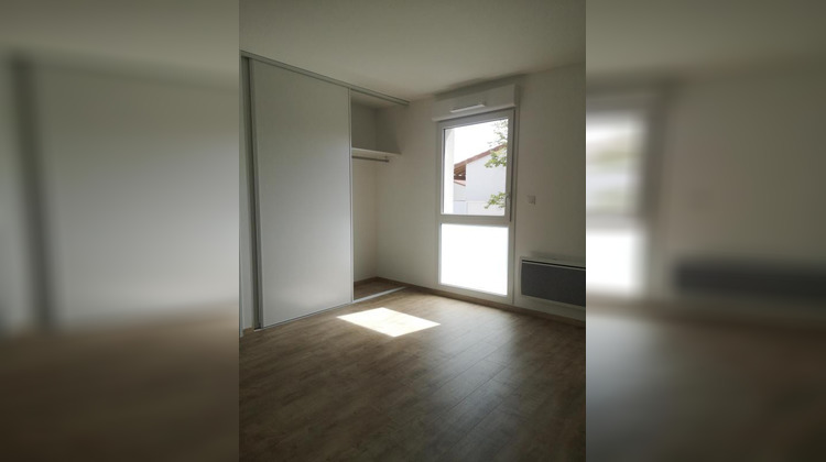 Ma-Cabane - Location Appartement MONDONVILLE, 70 m²