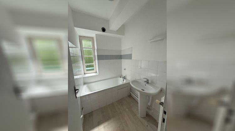 Ma-Cabane - Location Appartement MONSOLS, 60 m²