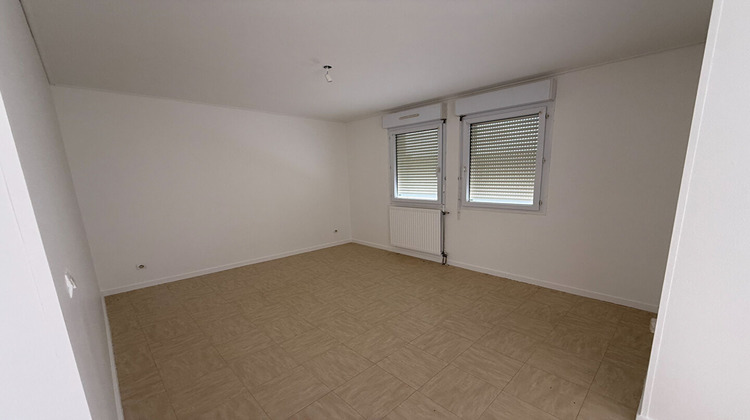 Ma-Cabane - Location Appartement MONSOLS, 84 m²