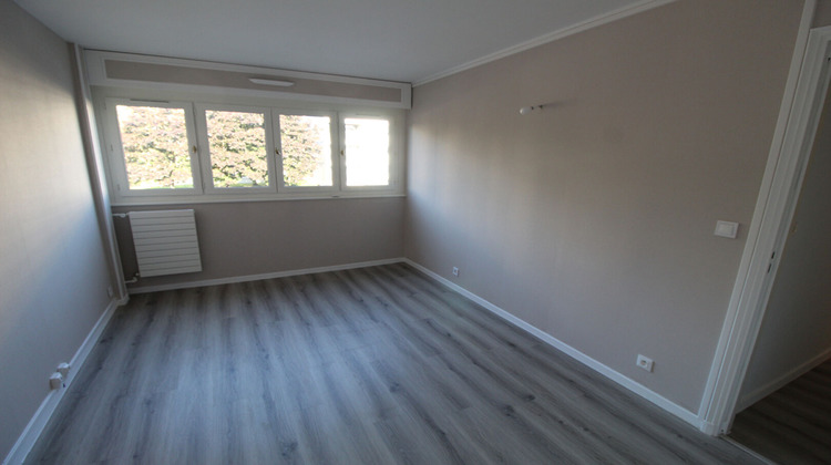 Ma-Cabane - Location Appartement MONT-SAINT-AIGNAN, 113 m²