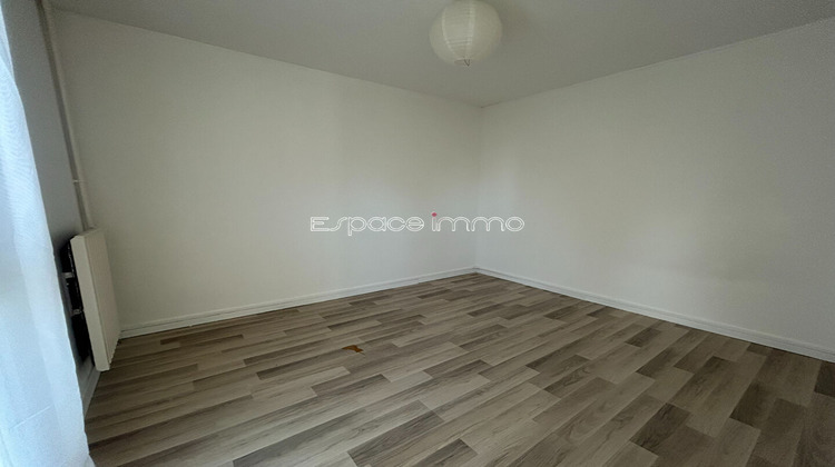 Ma-Cabane - Location Appartement MONT-SAINT-AIGNAN, 67 m²