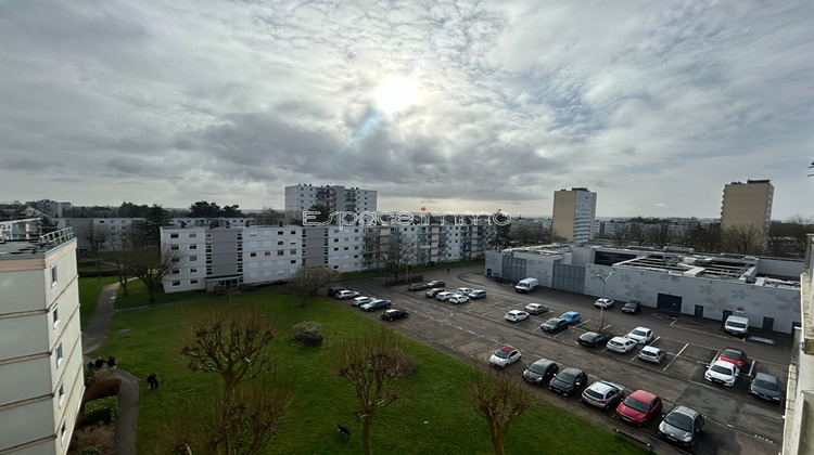 Ma-Cabane - Location Appartement MONT-SAINT-AIGNAN, 67 m²