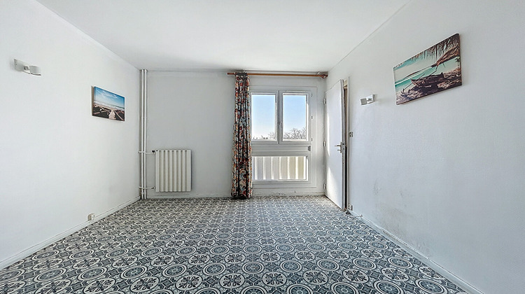 Ma-Cabane - Location Appartement MONT-SAINT-AIGNAN, 67 m²