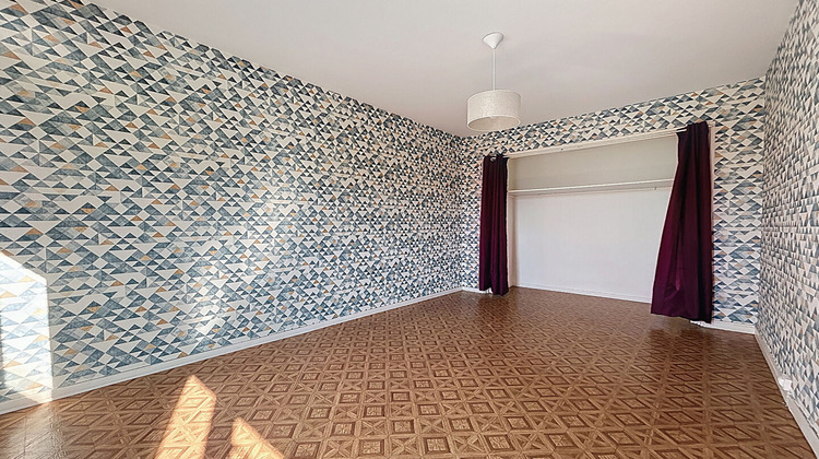 Ma-Cabane - Location Appartement MONT-SAINT-AIGNAN, 67 m²