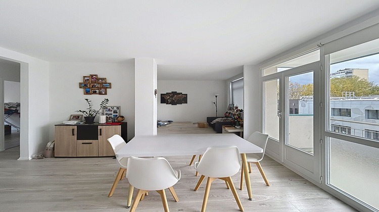 Ma-Cabane - Location Appartement MONT-SAINT-AIGNAN, 66 m²