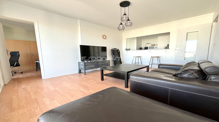 Ma-Cabane - Location Appartement MONT-SAINT-AIGNAN, 77 m²