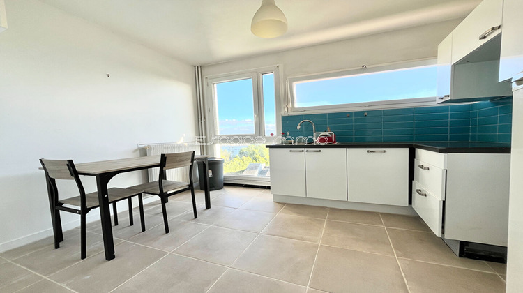 Ma-Cabane - Location Appartement MONT-SAINT-AIGNAN, 77 m²