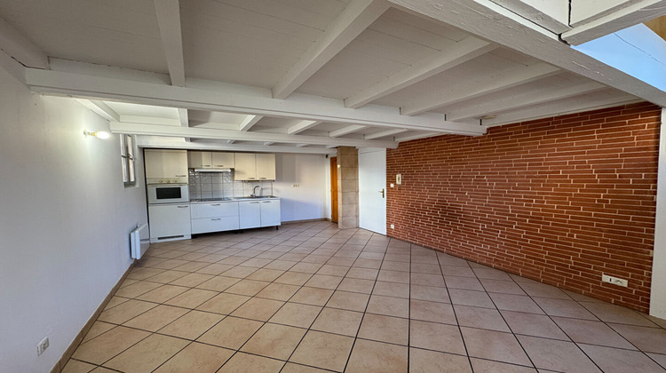 Ma-Cabane - Location Appartement MONTAIGUT-SUR-SAVE, 53 m²