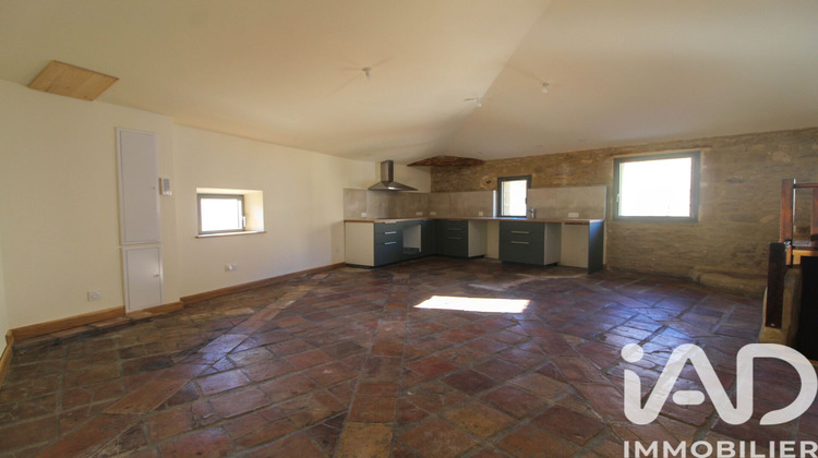 Ma-Cabane - Location Appartement Montaren-Et-Saint-Médiers, 70 m²