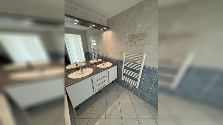 Ma-Cabane - Location Appartement MONTBRISON, 76 m²