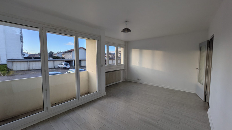 Ma-Cabane - Location Appartement MONTBRISON, 52 m²