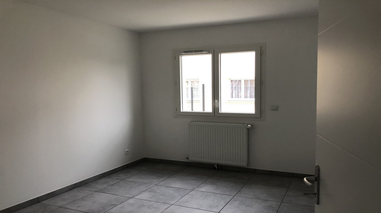 Ma-Cabane - Location Appartement Montbrison, 75 m²