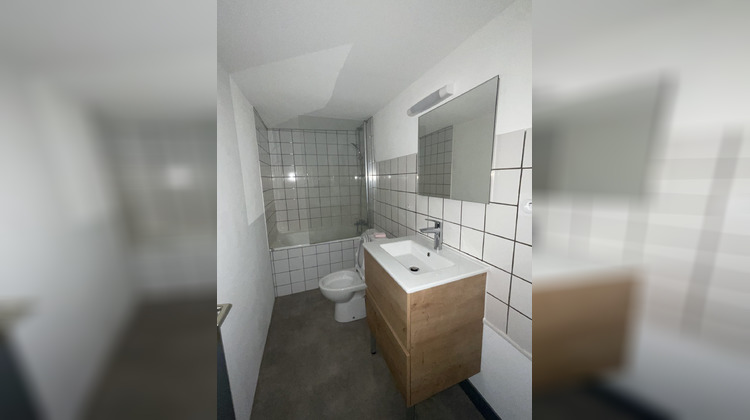 Ma-Cabane - Location Appartement Montbrison, 37 m²