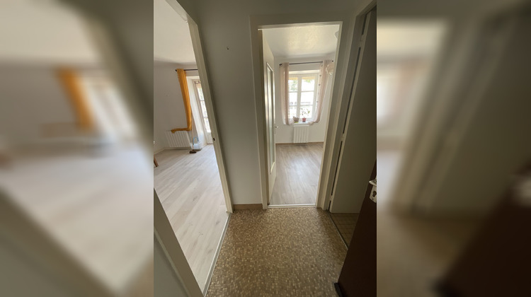 Ma-Cabane - Location Appartement Montbrison, 28 m²
