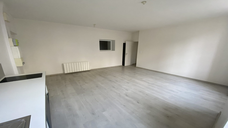 Ma-Cabane - Location Appartement MONTBRISON, 54 m²