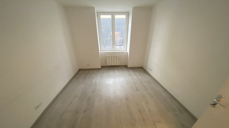 Ma-Cabane - Location Appartement MONTBRISON, 54 m²