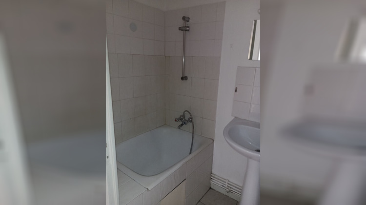 Ma-Cabane - Location Appartement MONTCEAU-LES-MINES, 40 m²