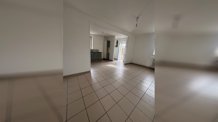 Ma-Cabane - Location Appartement MONTCEAU-LES-MINES, 43 m²