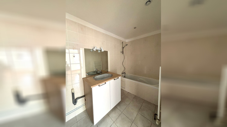 Ma-Cabane - Location Appartement MONTCEAU-LES-MINES, 68 m²