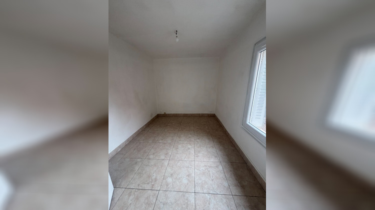 Ma-Cabane - Location Appartement MONTCEAU-LES-MINES, 18 m²
