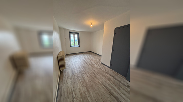 Ma-Cabane - Location Appartement MONTCEAU-LES-MINES, 37 m²