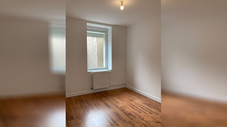 Ma-Cabane - Location Appartement MONTCEAU-LES-MINES, 58 m²