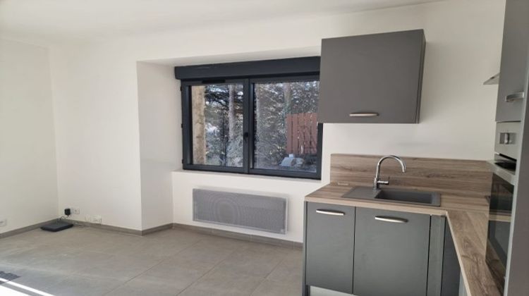 Ma-Cabane - Location Appartement Montclar, 43 m²