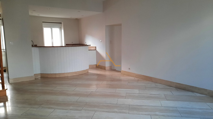 Ma-Cabane - Location Appartement MONTELIMAR, 96 m²